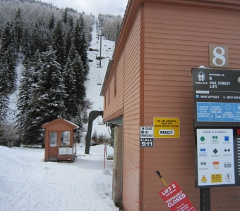 Lift 8 Oak Street Lift at Telluride Ski Resort, photographed when it still operated later into the afternoon.